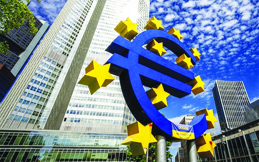 Policymakers are expected to maintain the benchmark deposit rate at 4% as Eurozone inflation accelerated to 2.9% in December. 