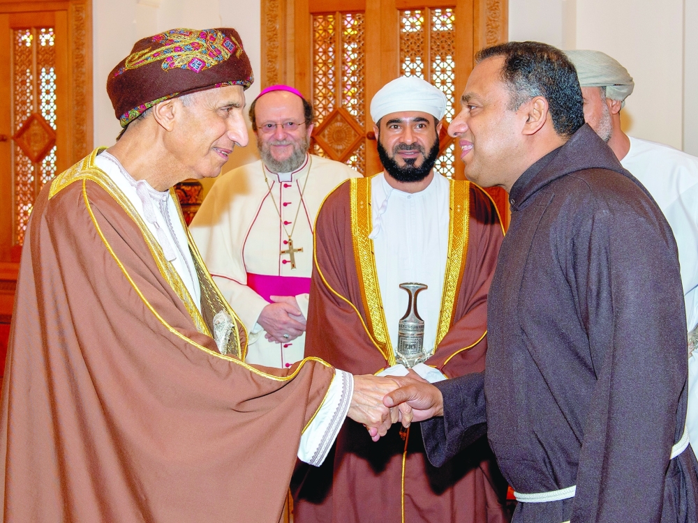 Sayyid Fahd receives attendants of worship places in Oman