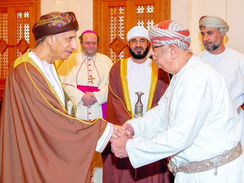 Sayyid Fahd receives attendants of worship places in Oman