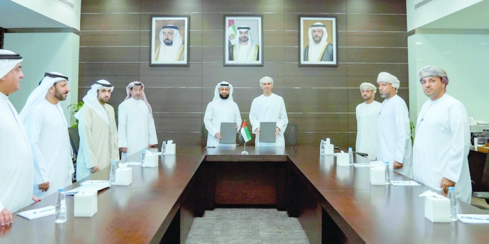 The agreement was signed by Badr bin Mohammed al Nadabi, CEO of Mwasalat and Eng Yousef bin Khamis al Othmani, Chairman of Sharjah Roads and Transport Authority.