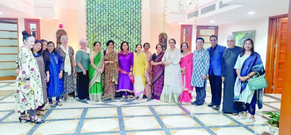 Floral artists who arrived in Oman meet Indian ambassador and WAFA Oman officials