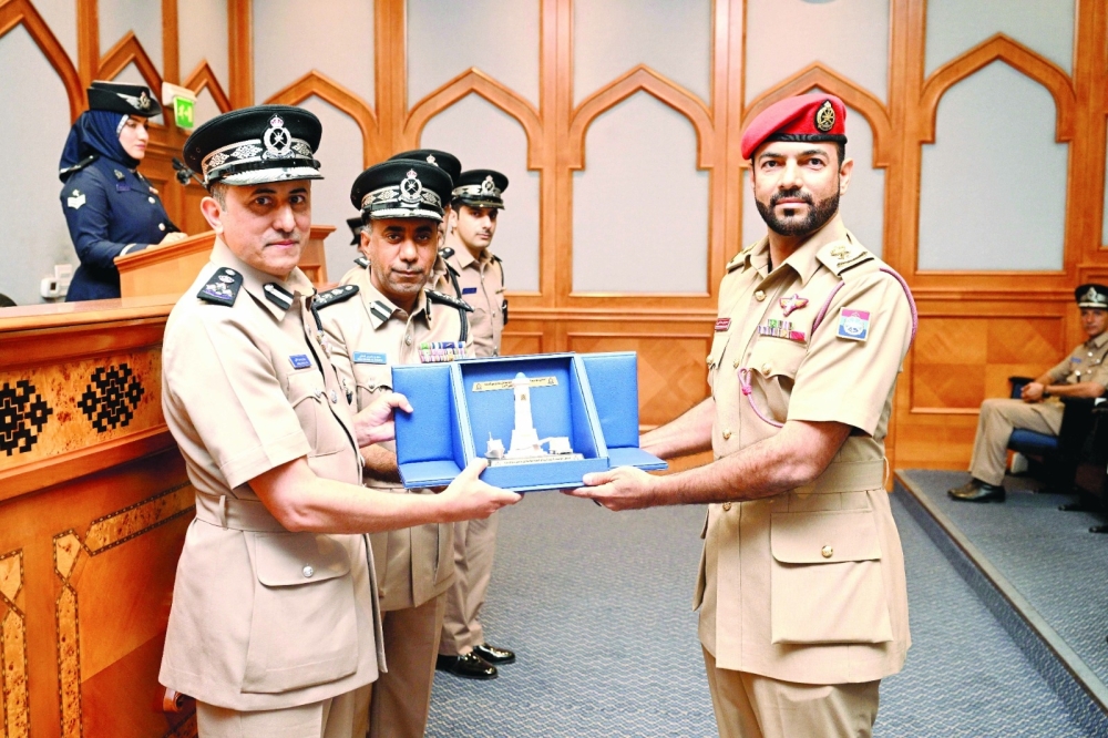 Chief guest honours outstanding customs officers with the Certificate of Excellence provided by the World Customs Organization.
