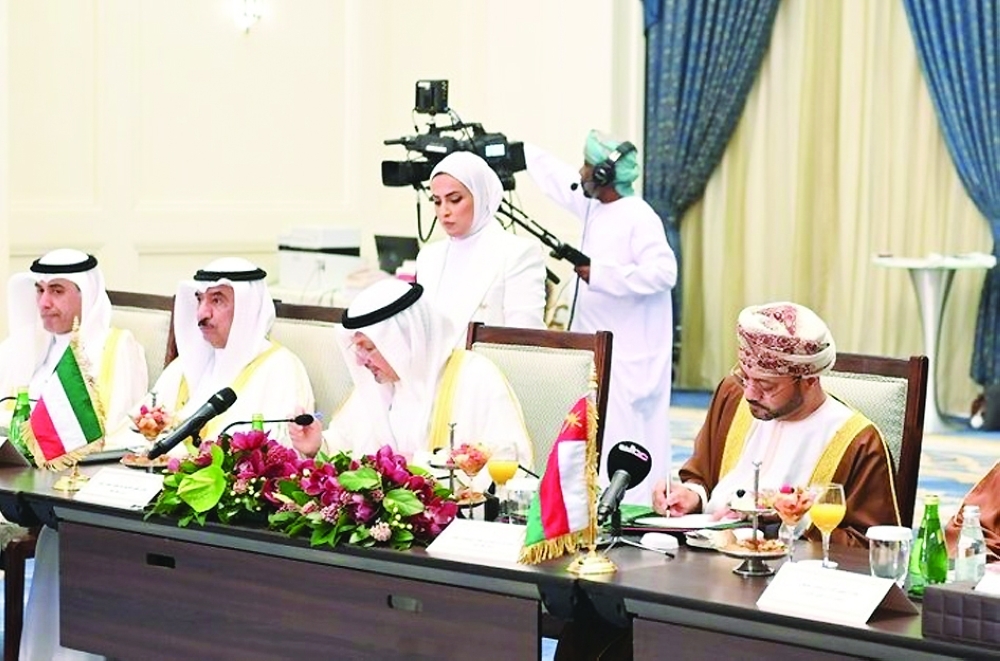 Oman-Kuwait ties constitute role model for solid relations