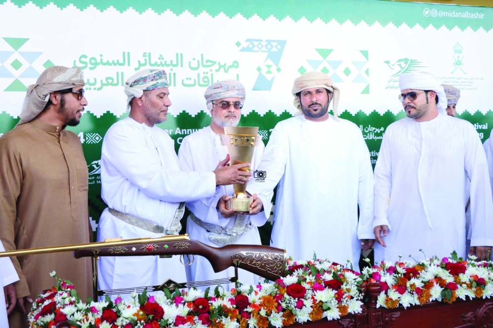 “Aoun”, “Kaifan” claim Al Bashayer festival opening