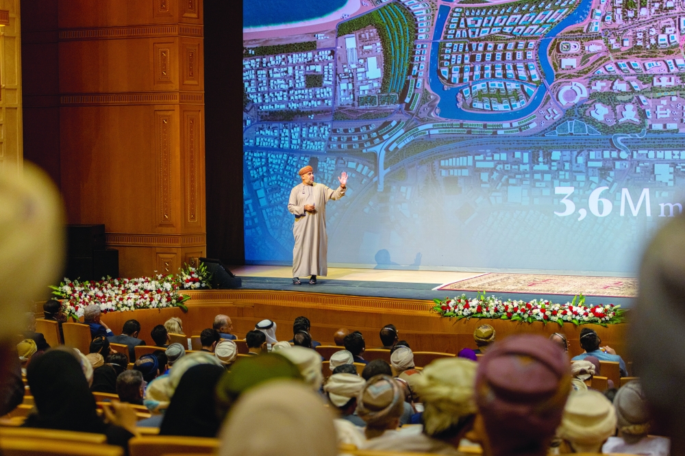 Dr Khalfan bin Said al Shueili, Minister of Housing and Urban Planning, presenting details about Al Khuwair Downtown and Waterfront Development Project at the recent investment forum.