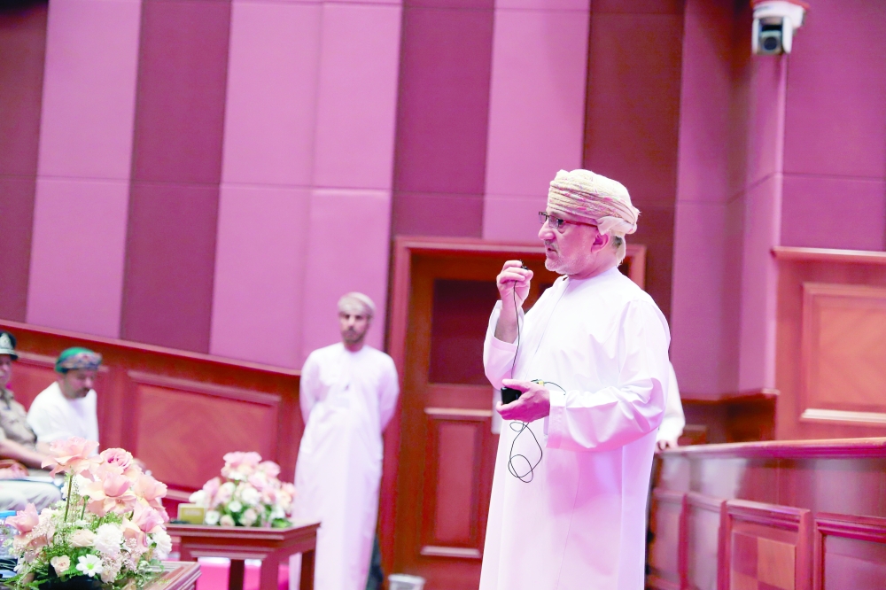 Oman making rapid strides in combating smuggling of meteorites: Minister