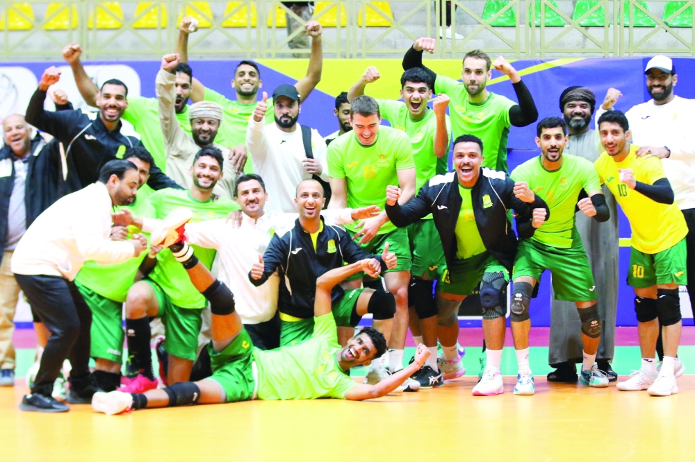 Al Seeb players celebrating the qualification 