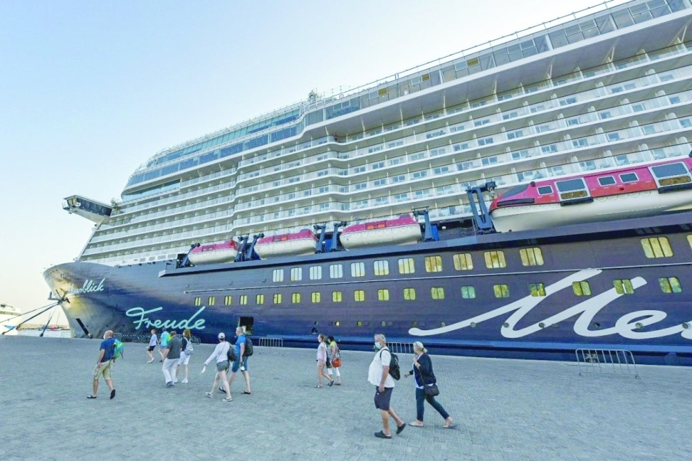 It is reported that an average cruise tourist spends RO 40-70 per visit