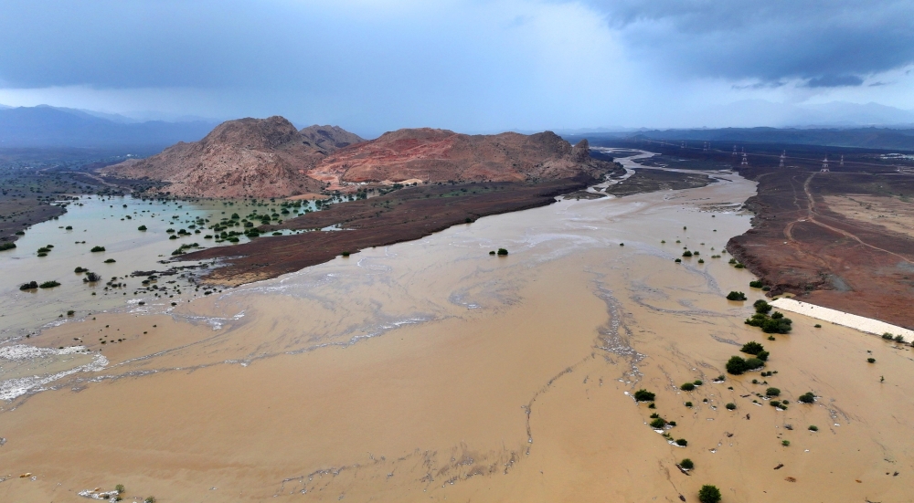 Heavy to extremely heavy rainfall (30-150 mm) may prompt flash flooding in wadis and watercourses.
