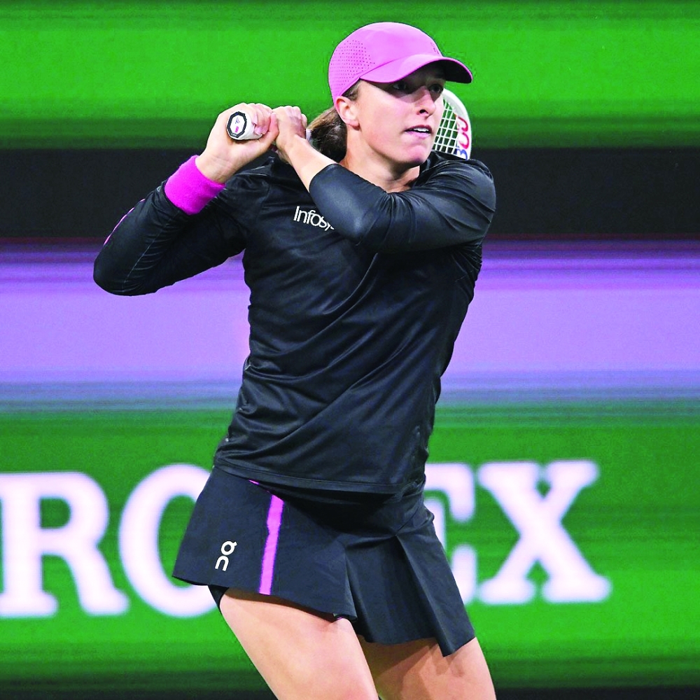Swiatek books quarter-final with Wozniacki