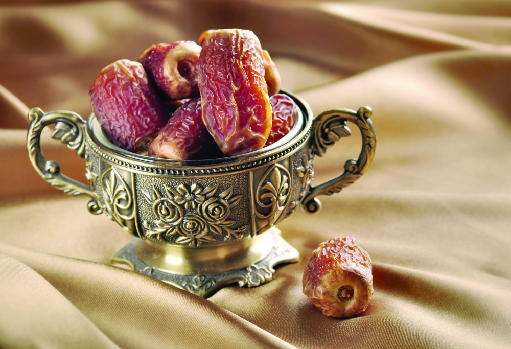 Breaking fast with dates is healthy
