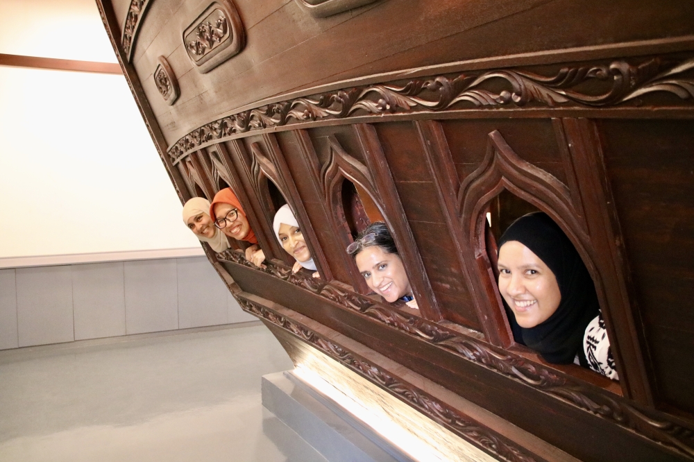 Halal travellers at Dhow Factory, Sur