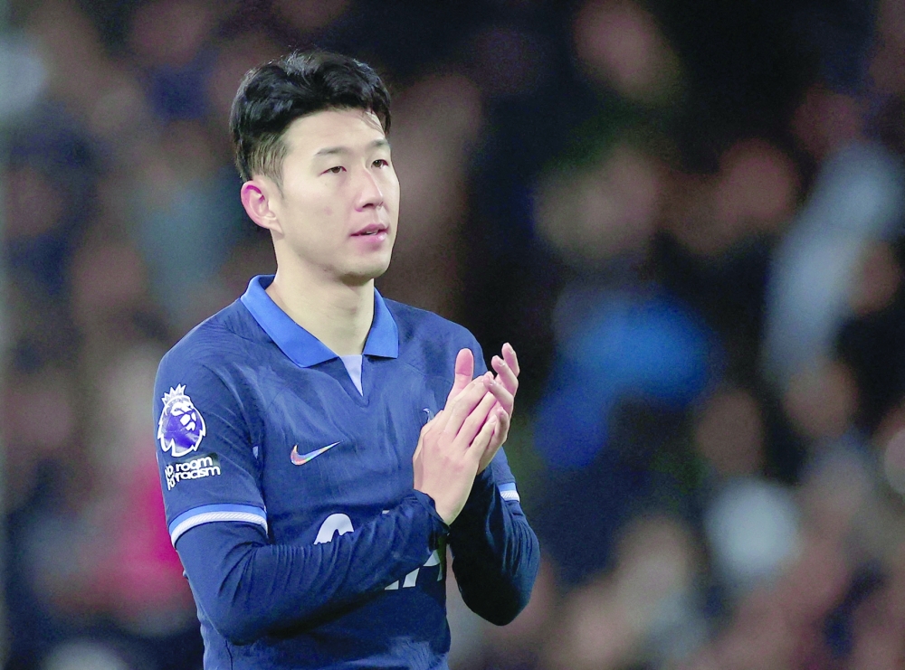 Fulham v Tottenham Hotspur - Craven Cottage, London, Britain - March 16, 2024 Tottenham Hotspur's Son Heung-min applauds fans after the match Action.