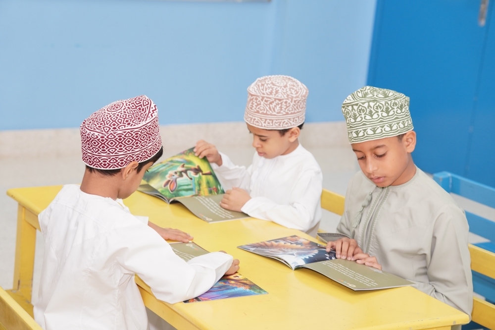 Amaar Yasir Salim Al Maskari,Essam Abdullah Juma Al Hidaifi, Shihab Tariq Hamood Al Jabri 