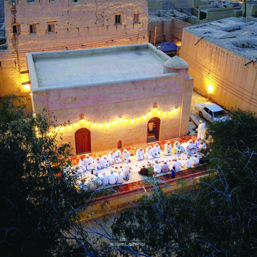 A tradition enhancing community cohesion