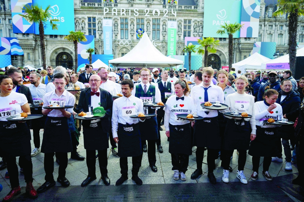 Paris crowns champion waiters in one-of-a-kind 'cafe race'