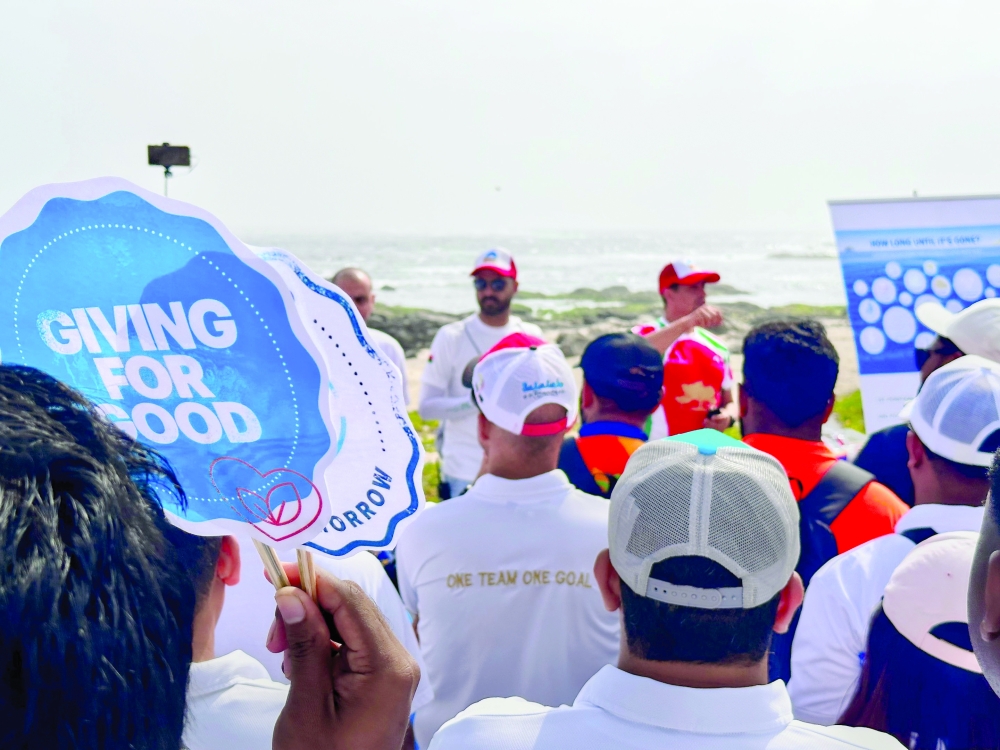 Beach clean up by Salalah Adventure Tours team members 