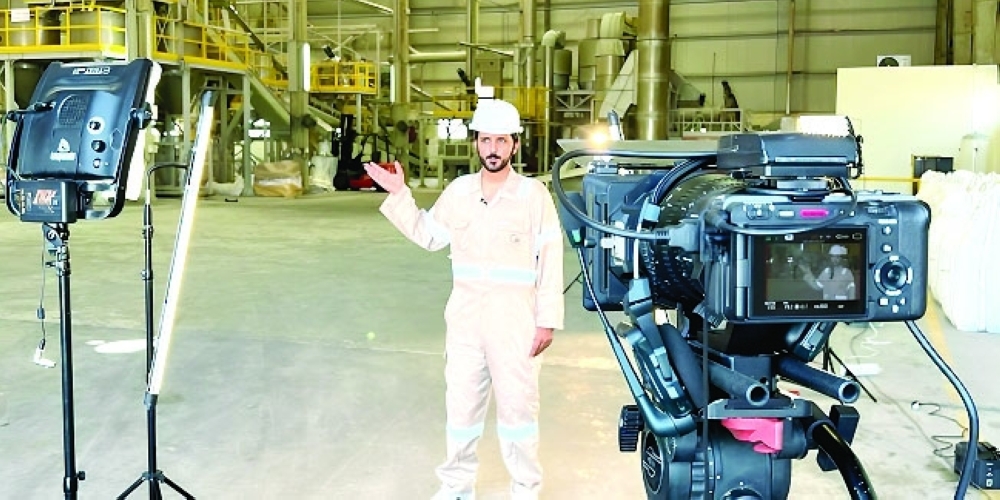 The programme introduces viewers to the production chain in Omani factories, starting from sourcing raw materials up to shipping for marketing.
