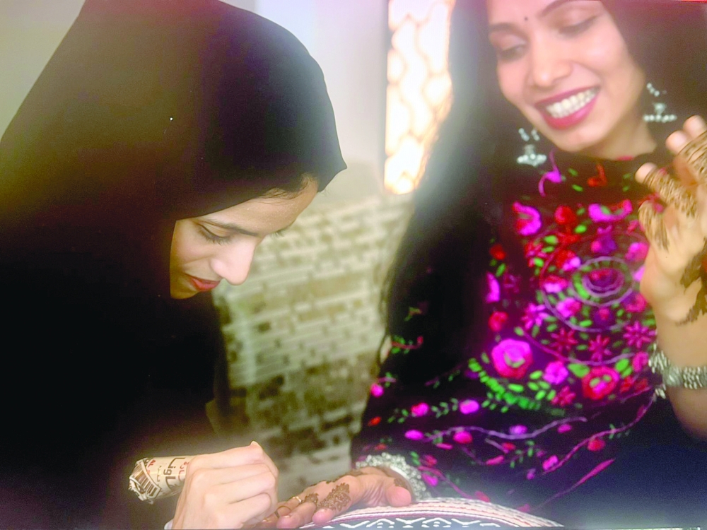 Embracing the art of henna: A tale of tradition and creativity