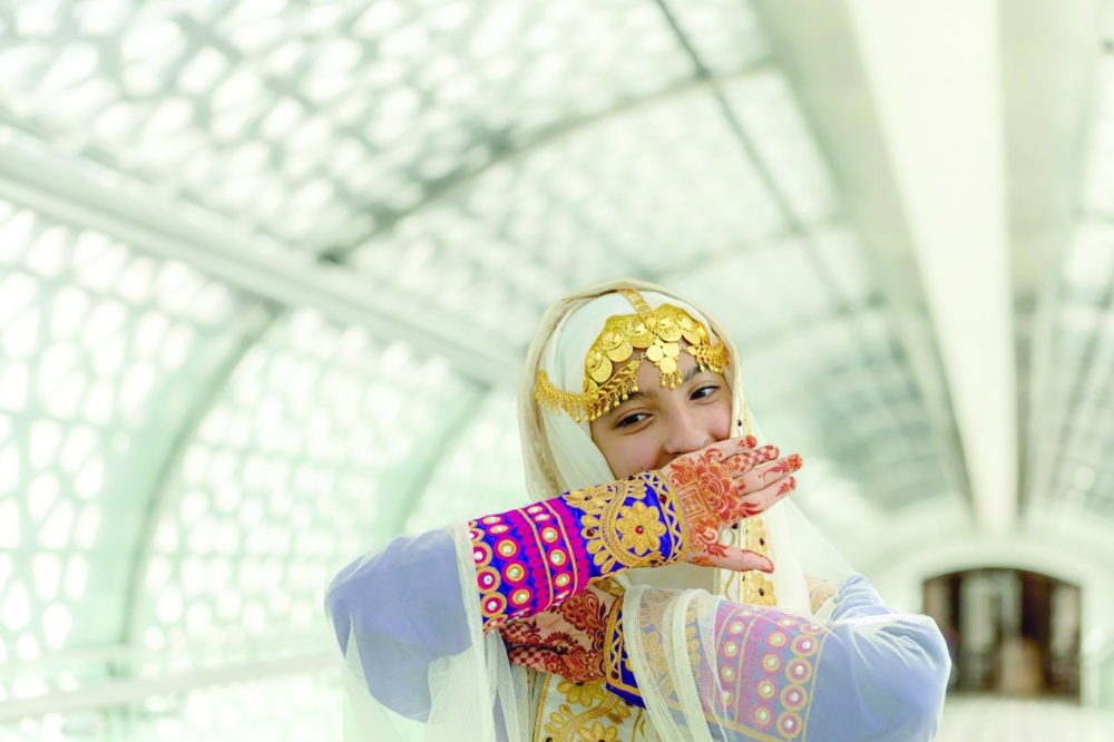 Embracing the art of henna: A tale of tradition and creativity