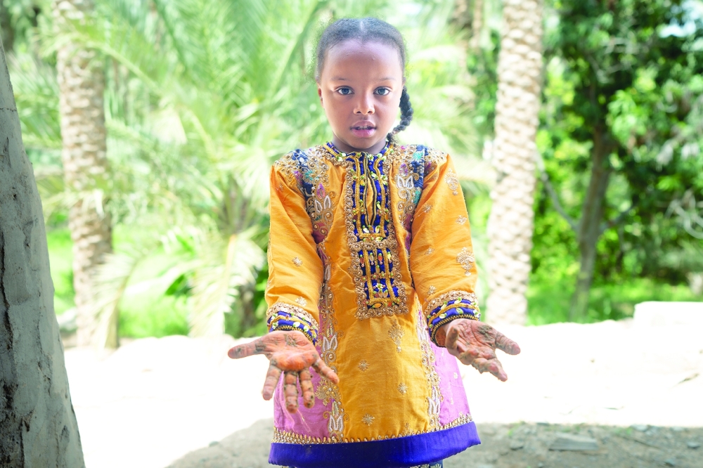 Embracing the art of henna: A tale of tradition and creativity