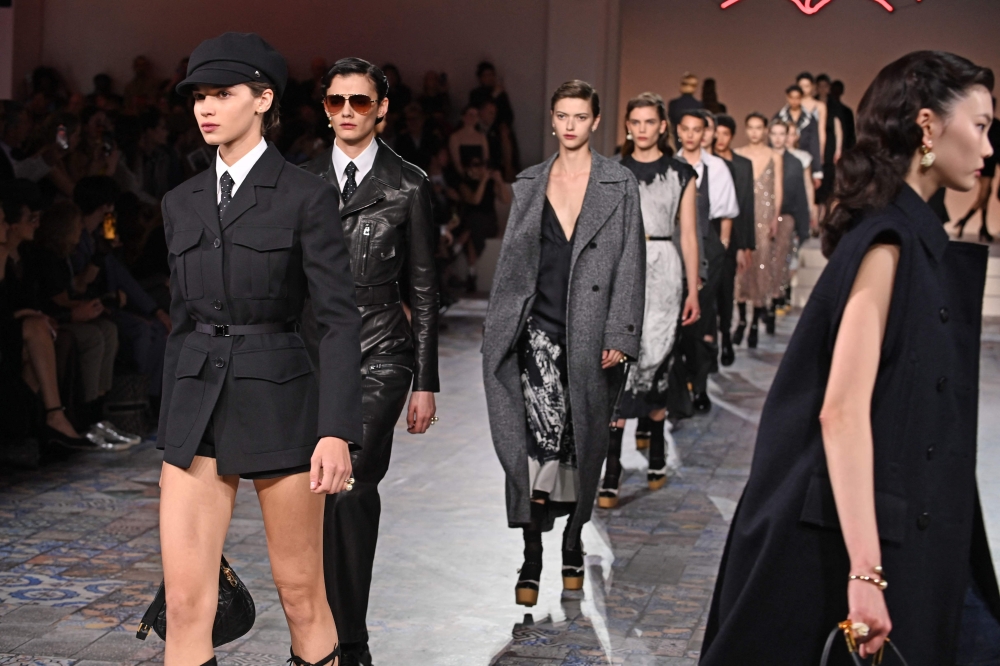 Models walk the runway during the Dior Fall/Winter 2024 fashion show at the Brooklyn Museum in Brooklyn, New York on April 15, 2024.  (Photo by Andrea RENAULT / AFP)

