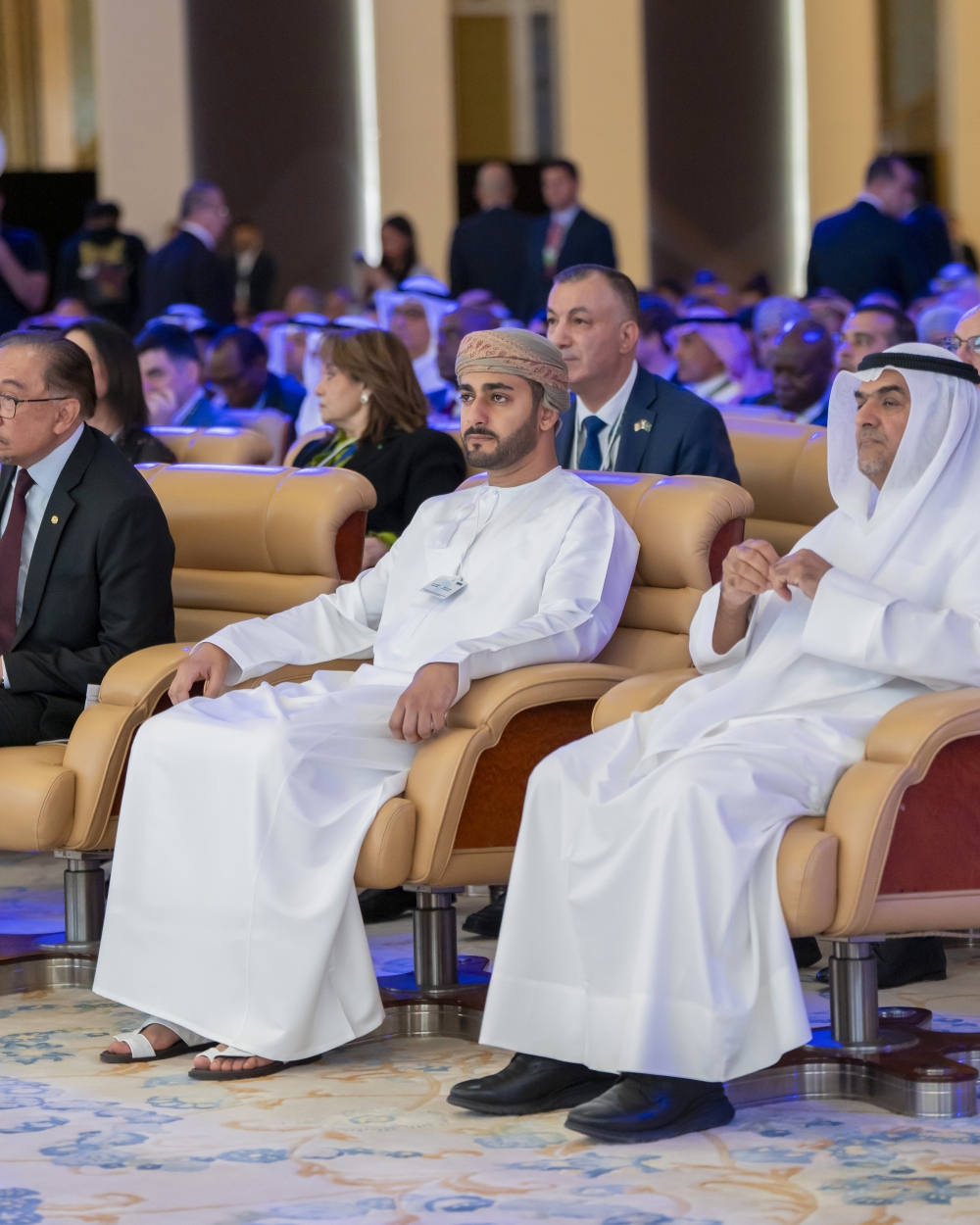  HH Sayyid Theyazin participates in the special meeting of WEF in Riyadh