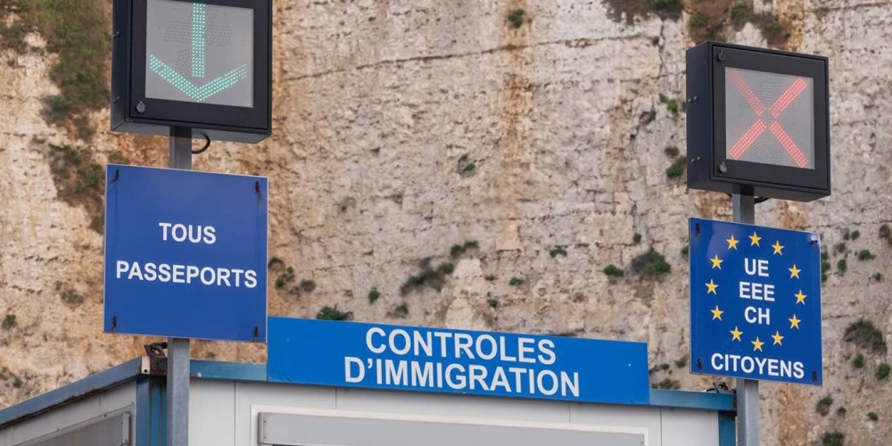 In the last year alone, some 380,000 people crossed the EU’s borders without authorisation. 