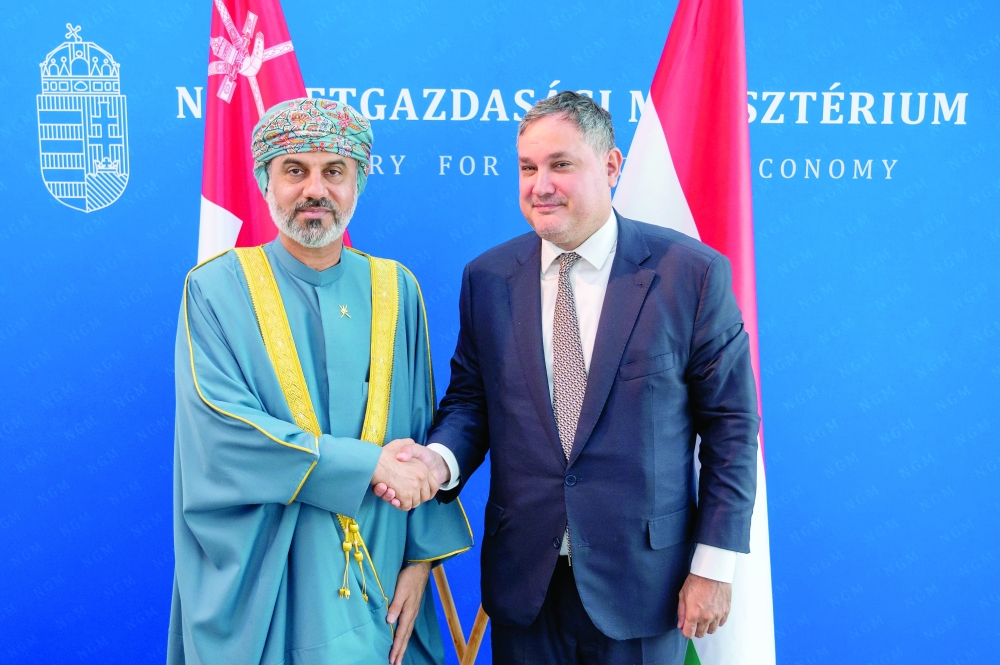 Khalid bin Hilal al Maawali,Chairman of Majlis Ash’shura, with Márton Nagy, Minister of Economic Development, in Budapest