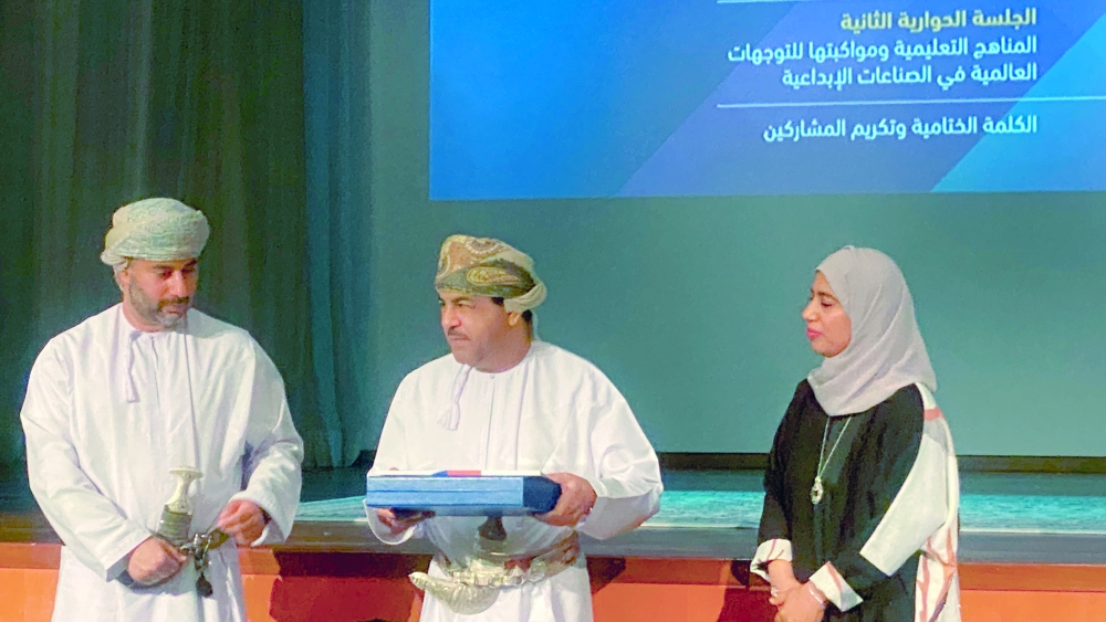 The forum stressed the importance of synergies between large corporations and grassroots enterprises