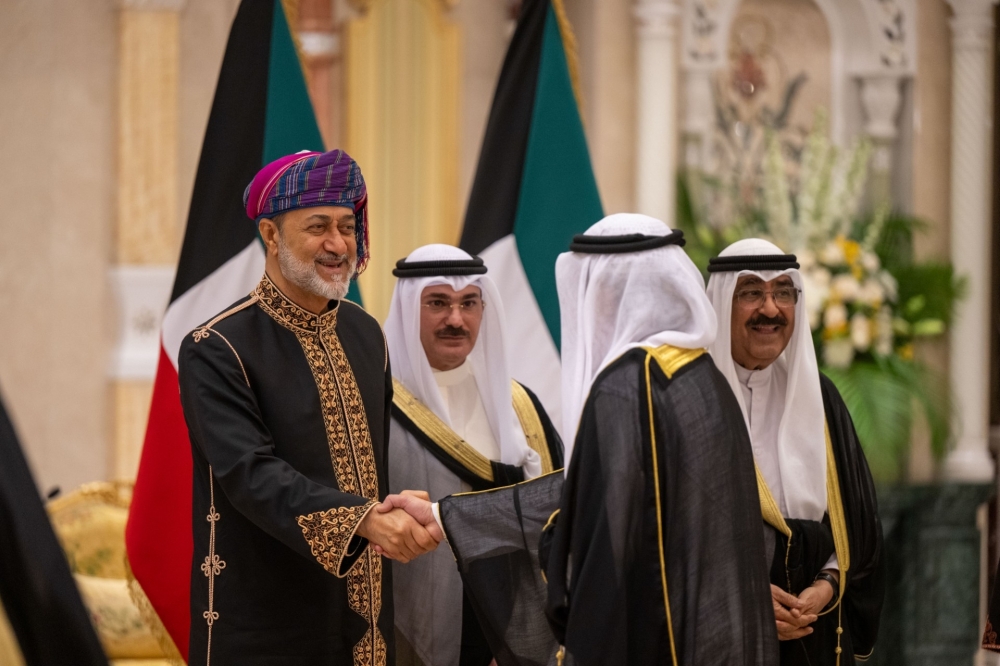 In honour of HM, Emir of Kuwait hosts dinner