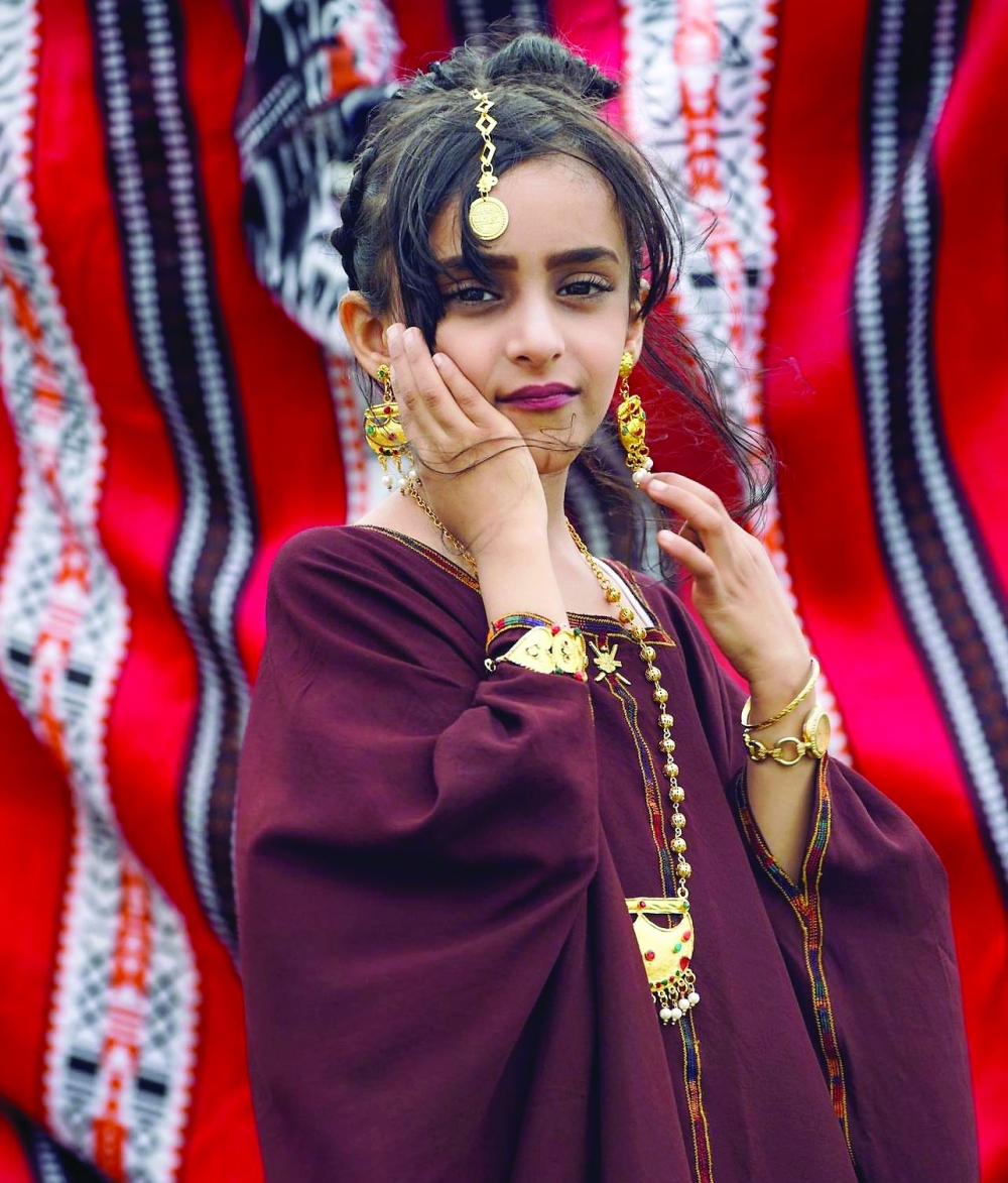 Drum performance: a folkloric tradition that brings joy to women in Dhofar