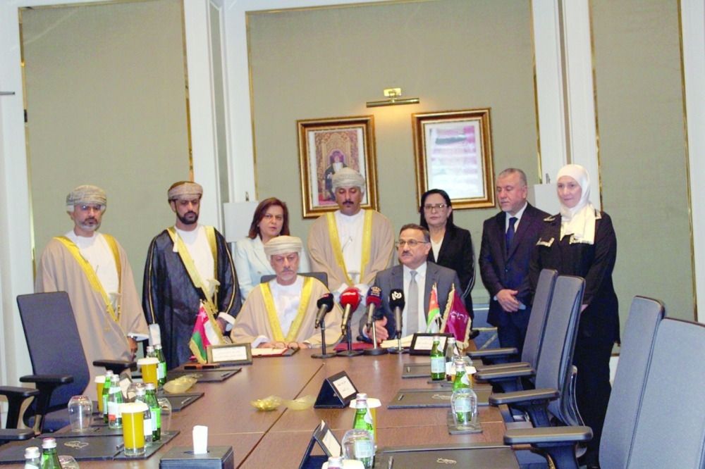 The MoU, signed as part of His Majesty the Sultan’s state visit to Jordan, was inked by Oman Investment Authority (OIA) and the Social Security Corporation, represented by the Social Security Investment Fund (SSIF) in Jordan. - ONA