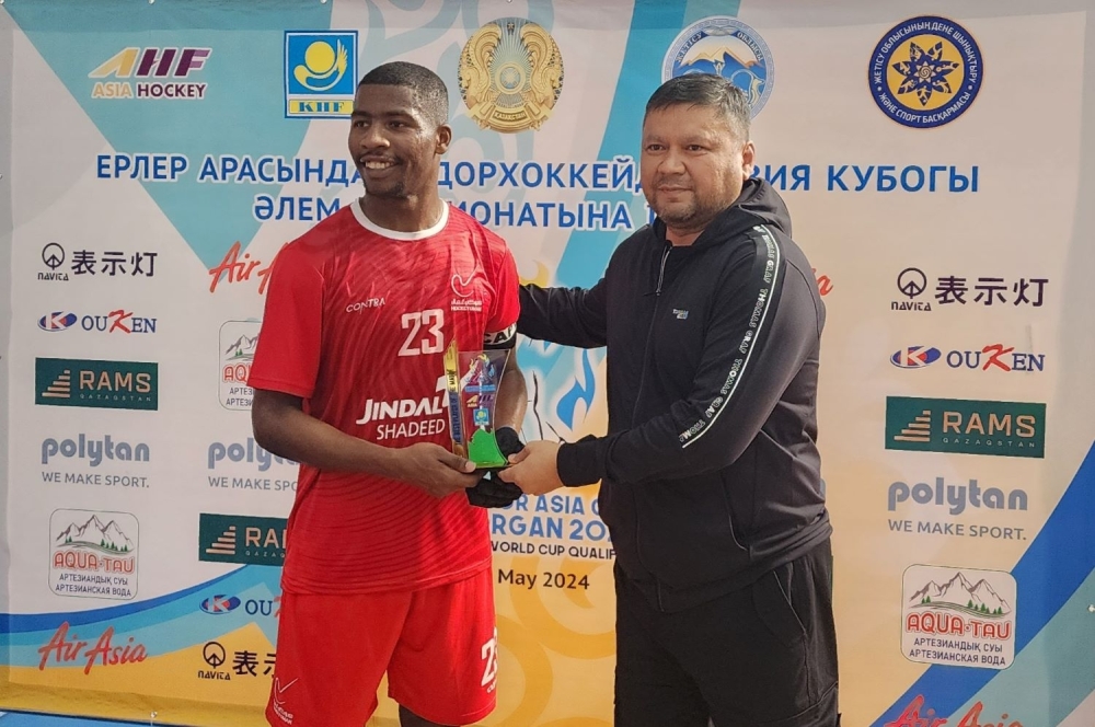 Omani player, Rashid al Fazari