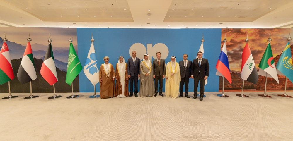Oman participates in joint ministerial meeting on oil production cuts