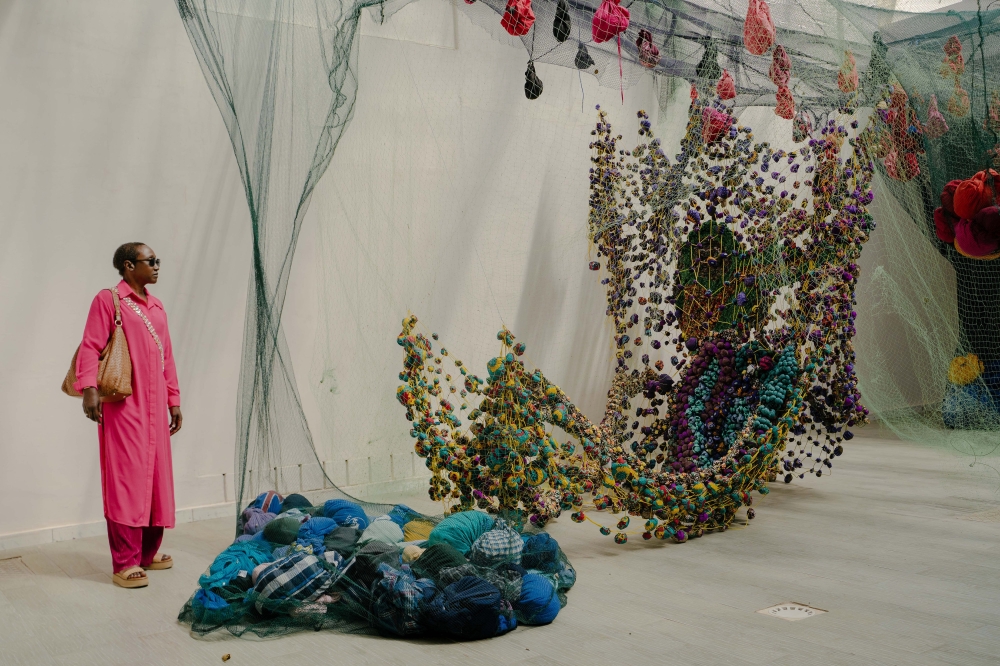 The work Holding On a Little Longer (2023) by the Nigerian artist Samuel Nnorom in the collective exhibition Encounters at Black Rock, the artists residency founded by the American painter Kehinde Wiley, in Dakar, Senegal, May 18, 2024. (Carmen Abd Ali/The New York Times)