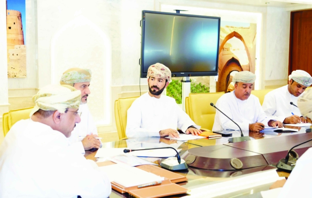 Sheikh Hilal bin Said bin Hamdan al Hajri, Governor of Al Dakhiliyah, led the meeting to discuss the summer activities. 
