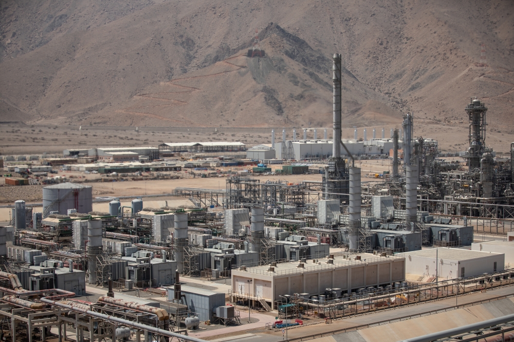 The average oil price achieved was $82 per barrel, with average oil production reaching 1.009 million barrels per day.
