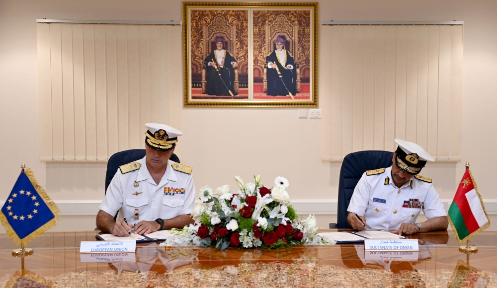 During the visit, a coordination and cooperation protocol was signed between the Maritime Security Centre and the European Union Naval Force Operation ATALANTA. - ONA