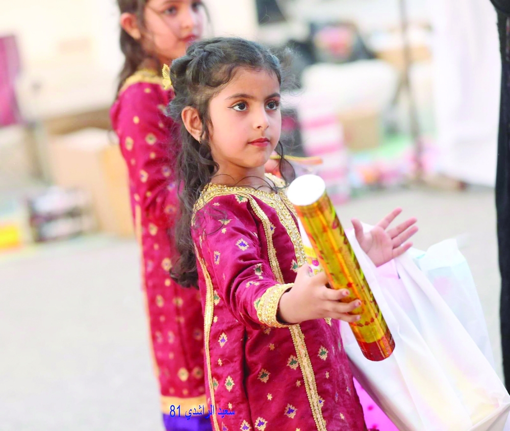 Omani Textile Art A Legacy Woven in Tradition