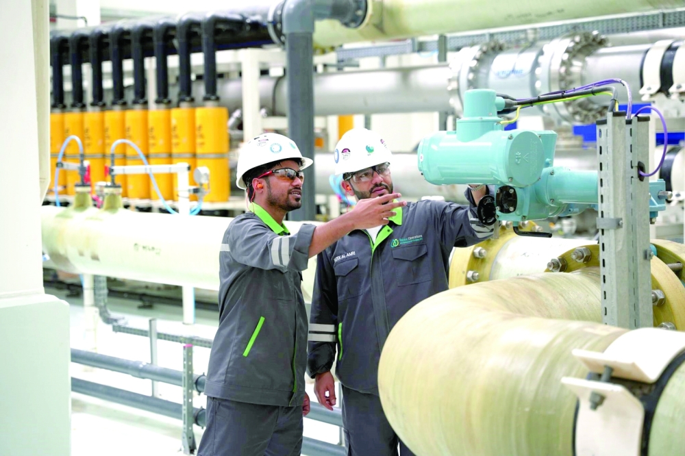 The Barka V Independent Water Project (IWP) is designed to produce 100,000 cubic metres³ per day (equivalent to 22 million imperial gallons per day).