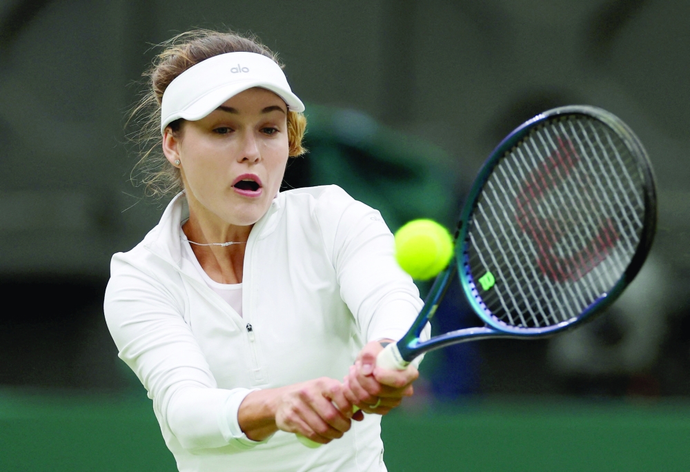 Rybakina into Wimbledon quarter-finals as ailing Kalinskaya retires
