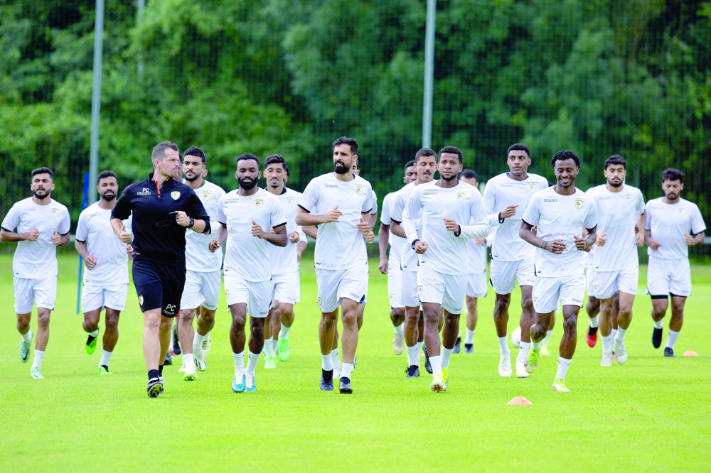 GSDR4WTraining of Oman football team in full throttle in Spain2XYAAKL-L