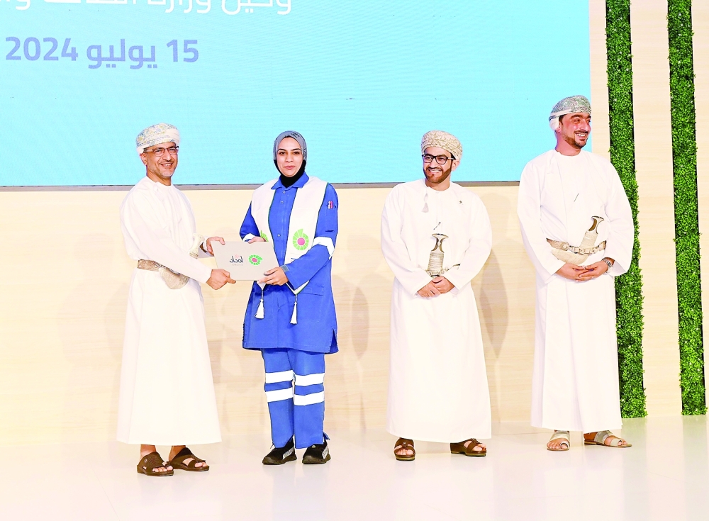 The training, lasting from 7 to 24 months, took place at various institutes and companies.