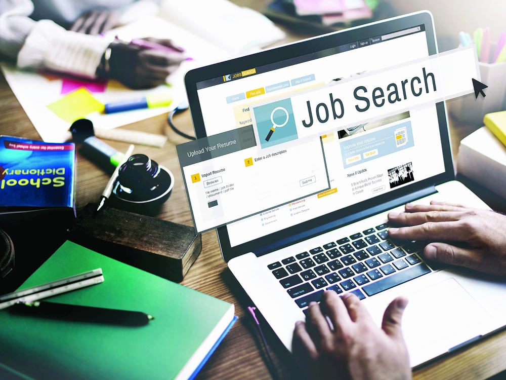 Not idle until the ideal job: Graduates