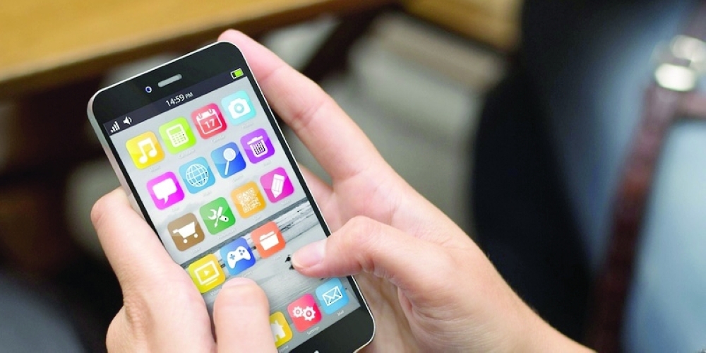 Mobile phone subscriptions in Oman reach more than 7 million