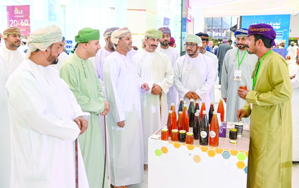 Omani honey exhibition opens in Salalah
