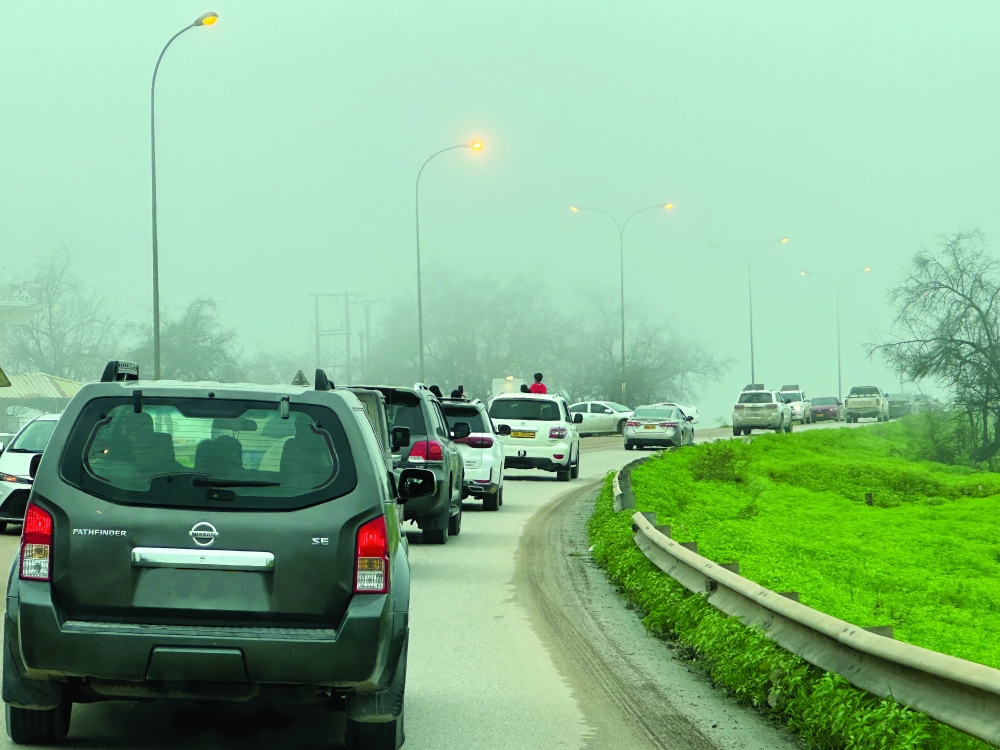 ROP warns against letting children hang out of car windows