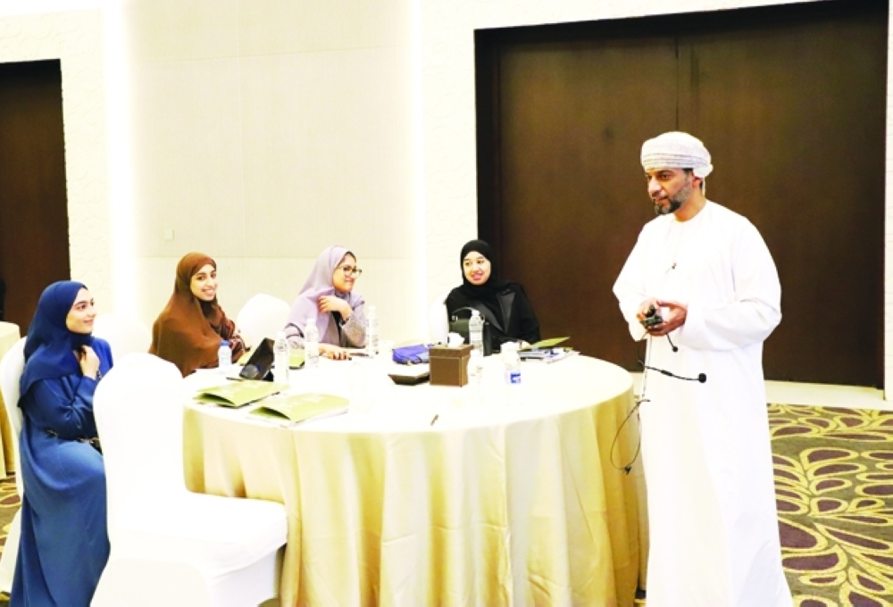 The Gulf Student Forum is being held under the theme ‘Towards Building a Financial Culture for School Students.’