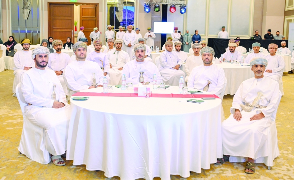 Dignitaries at the opening of APSR’s national campaign in Salalah on Tuesday.